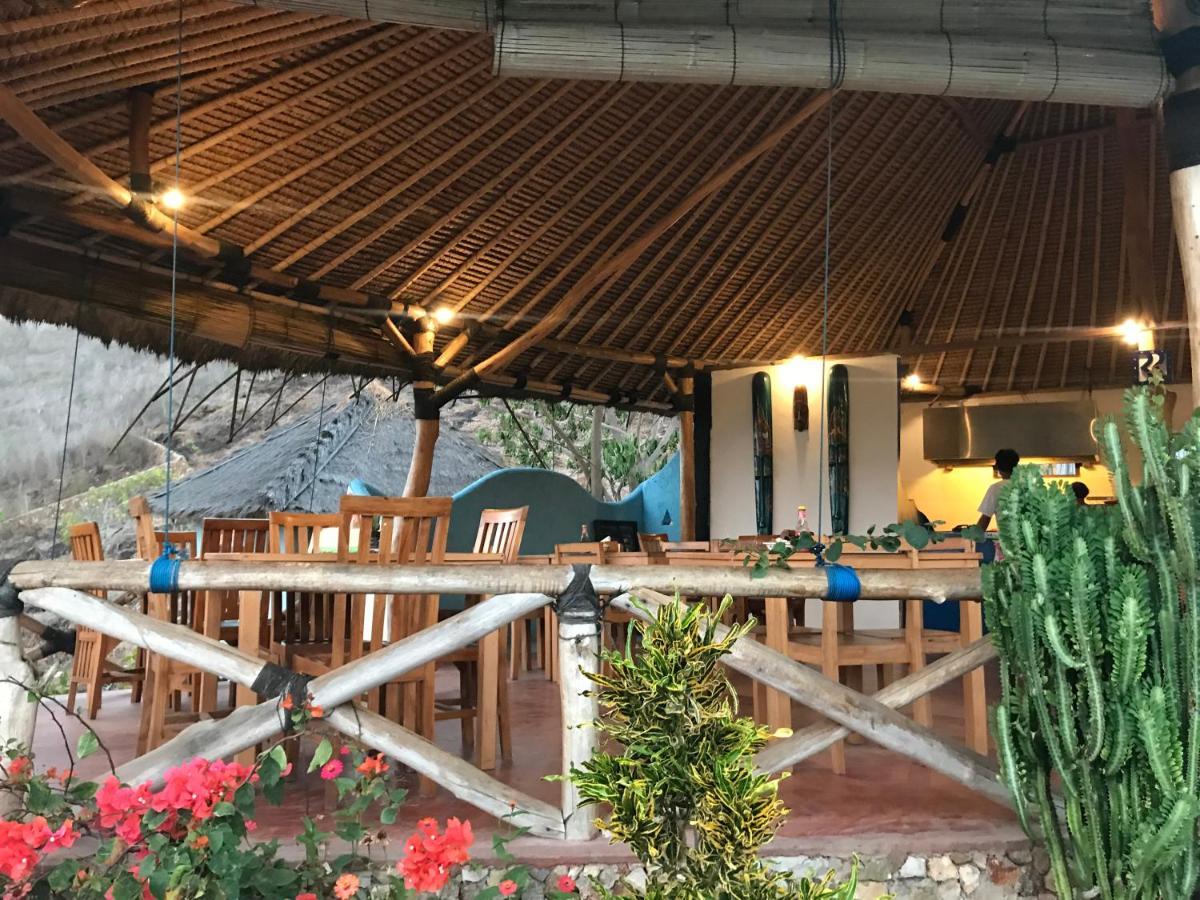 Blue Monkey Retreat Areguling Lombok Hotel Exterior photo