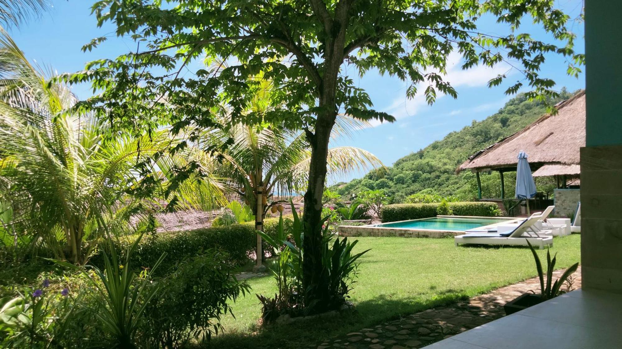 Blue Monkey Retreat Areguling Lombok Hotel Exterior photo
